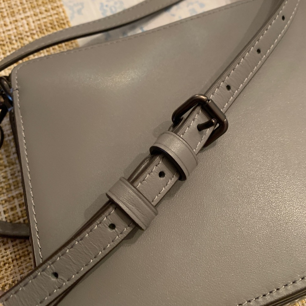 Authentic COACH 1941 Calf leather chain logo zip top Crosby - Picture 7 of 16